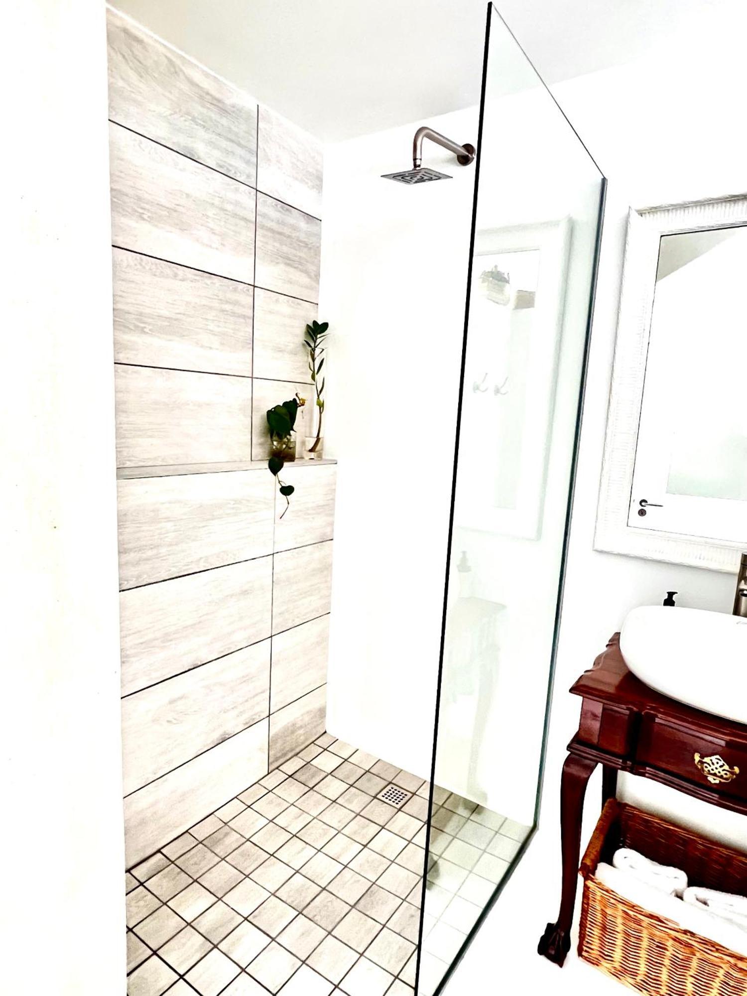 Sunny Bali Cottage Mossel Bay Exterior foto